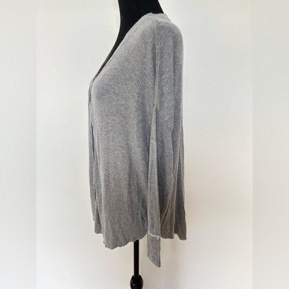 YoungLA Silver Cloud Cardigan V-Neck Button Front V-Neck in Gray - Size S/M - Picture 3 of 5
